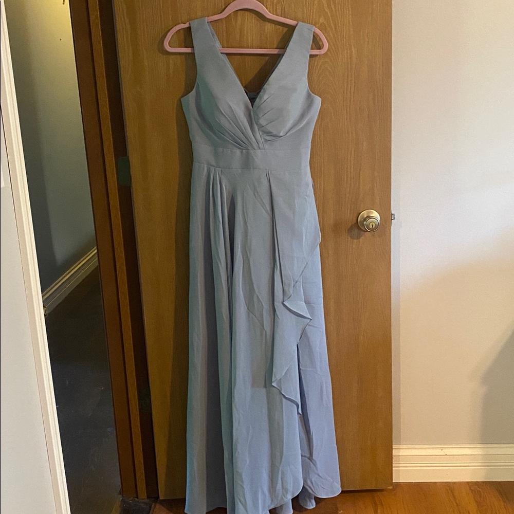Elegant Light Blue Sleeveless Gown